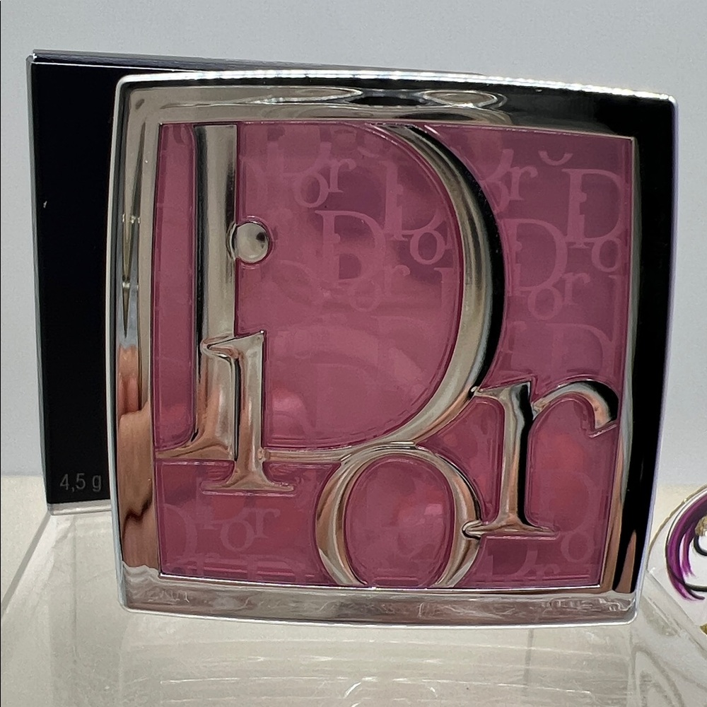 DIOR Backstage Rosy Glow Blush with pH-Activated
Pink With Dust Bag , W/Box - Picture 13 of 17